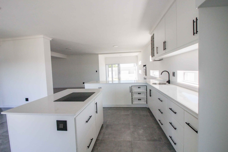 3 Bedroom Property for Sale in Aston Bay Eastern Cape